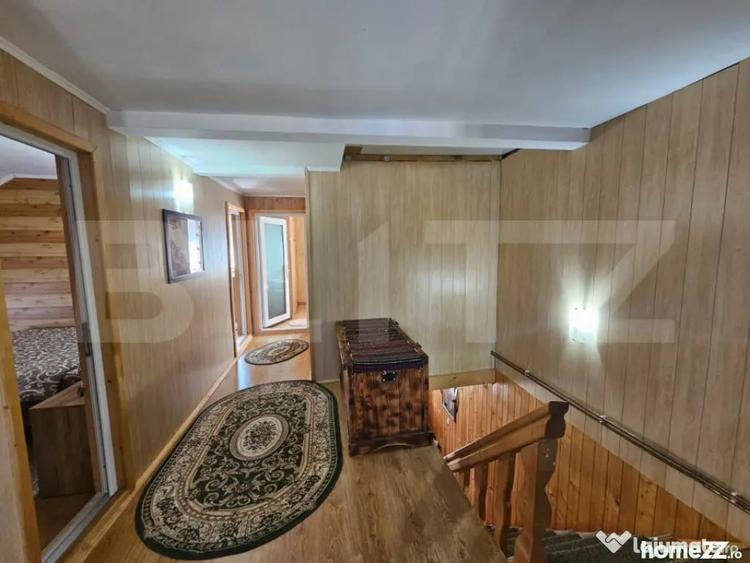 Casă cu 5 camere cu Teren 250 Mp în Tău