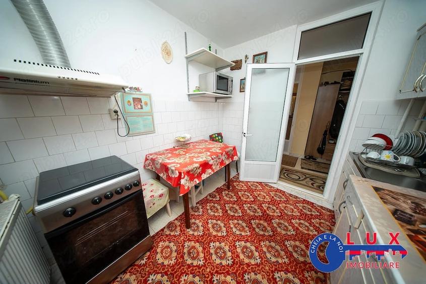 Apartament cu 2 camere decomandat în C5
