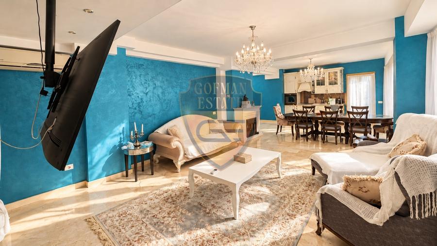 Apartament cu 4 camere decomandat în Mamaia-Sat