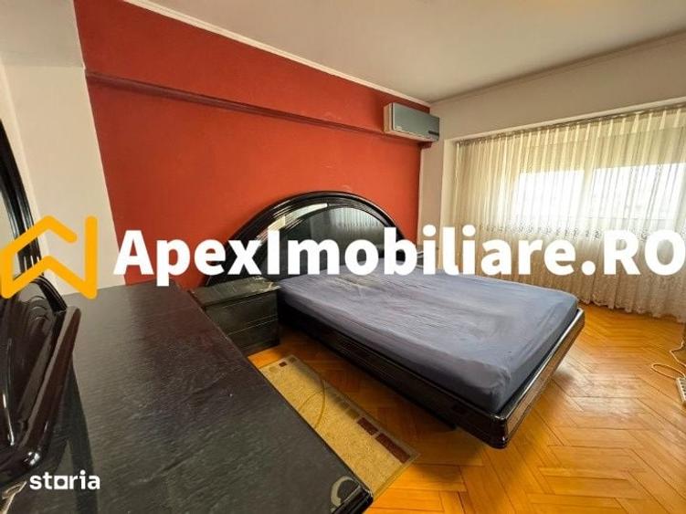 Apartament cu 3 camere decomandat în Centrul Civic