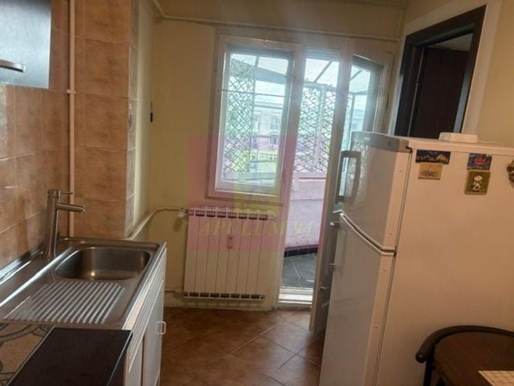 Apartament cu 2 camere semidecomandat în Decebal