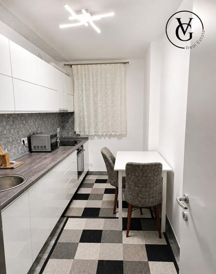 Apartament cu 2 camere decomandat, mobilat în Tomis Plus