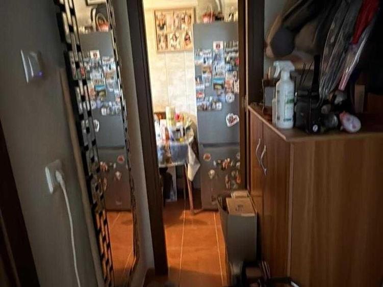 Garsonieră decomandată, mobilată în Rovine