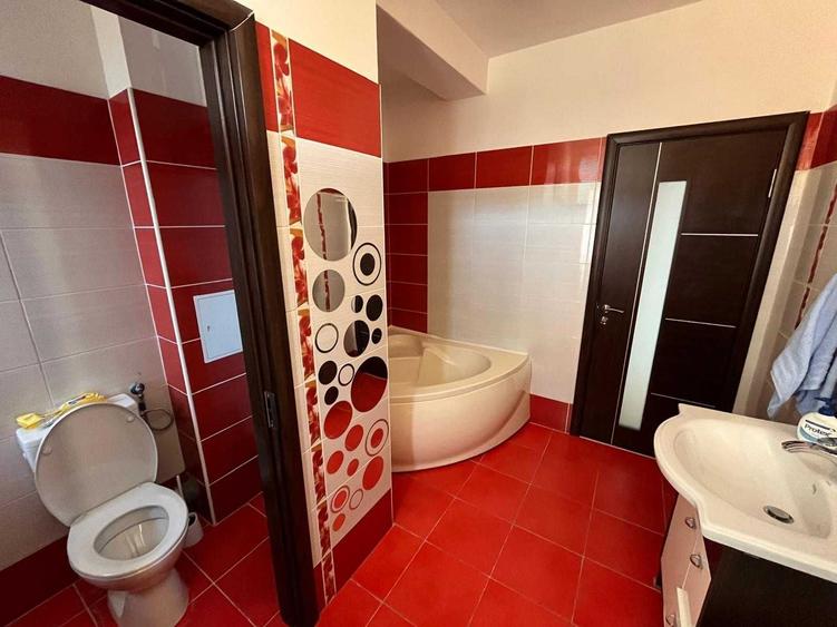 Apartament cu 2 camere semidecomandat în Dumbrăvița