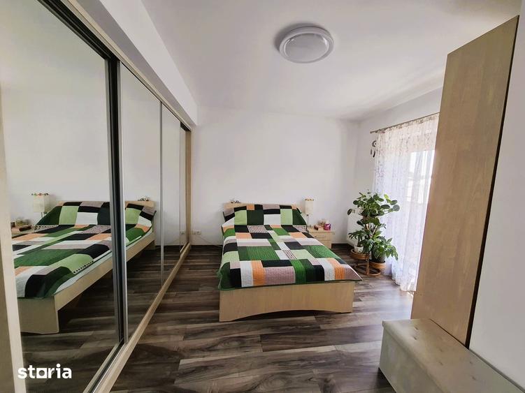 Casă cu 5 camere cu Teren 111 Mp în Corbeanca