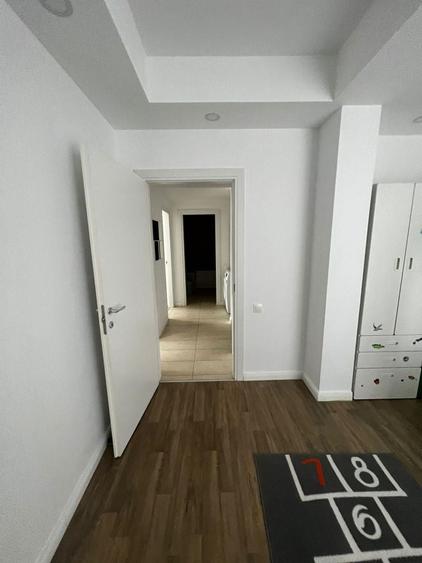 Apartament cu 3 camere decomandat în Pipera