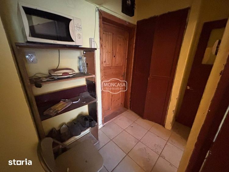 Garsonieră decomandată în Central