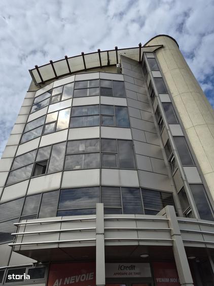 Spațiu comercial, de 70 mp, în Central