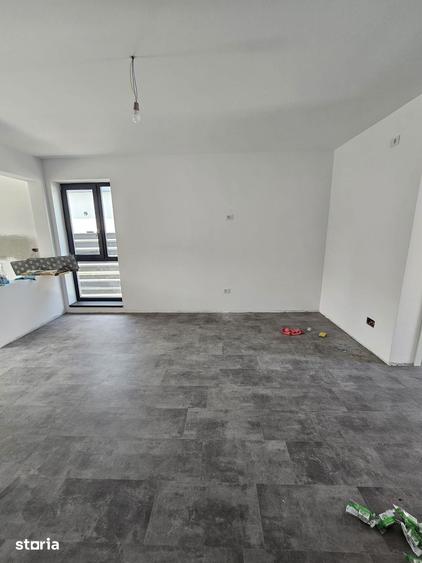 Casă cu 3 camere cu Teren 300 Mp în Pielești
