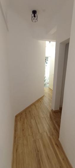 Apartament cu 7 camere decomandat în Cantemir