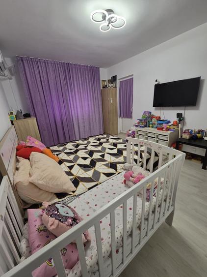 Garsonieră decomandată în Ozana
