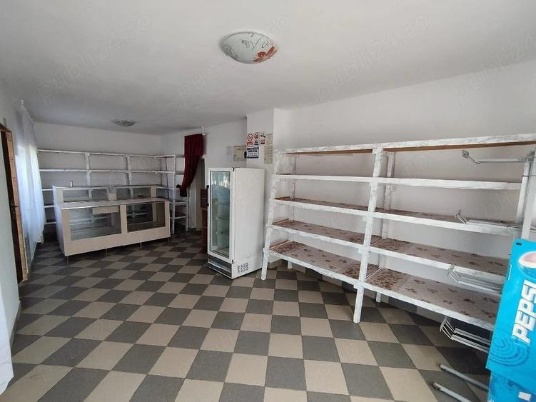 Spațiu comercial, de 60 mp, în Vorona