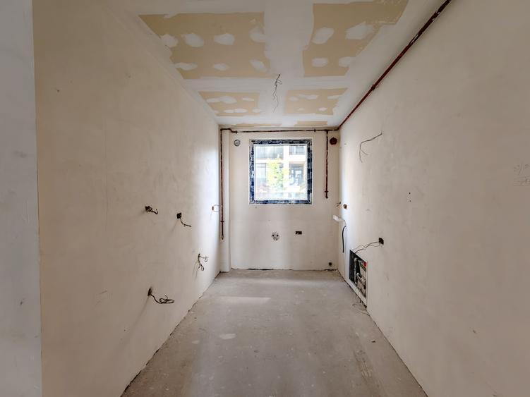 Apartament cu 3 camere decomandat în Floreasca