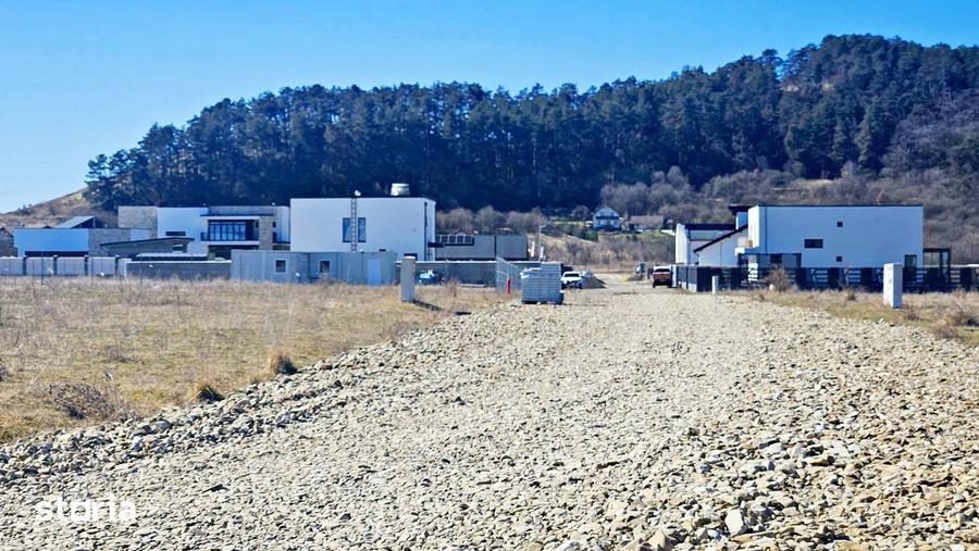 Teren de 760 mp, în Sânpetru