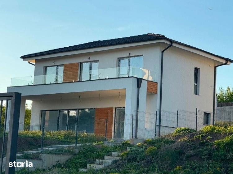 Casă cu 4 camere cu Teren 750 Mp în Chinteni
