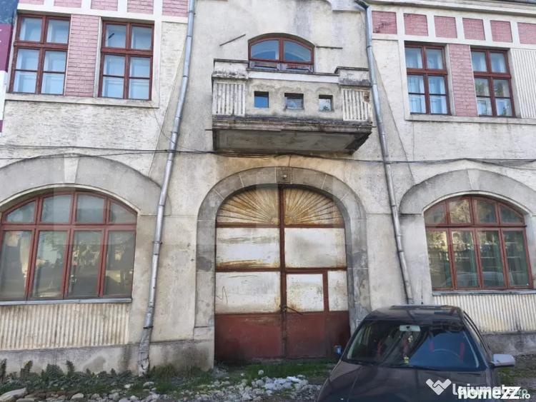 Spațiu comercial, de 1,883 mp, în Central