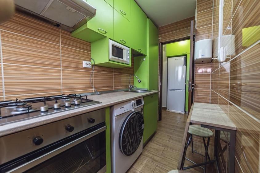 Apartament cu 2 camere decomandat, mobilat în Drumul Taberei