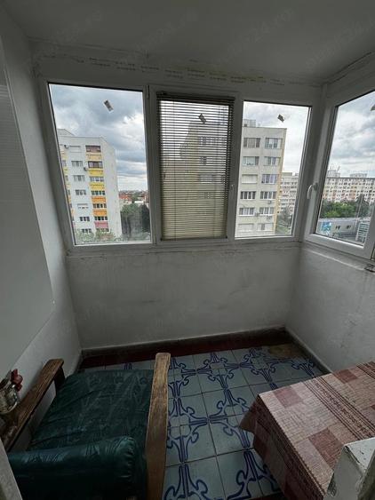 Apartament cu 3 camere decomandat în Complex Studențesc