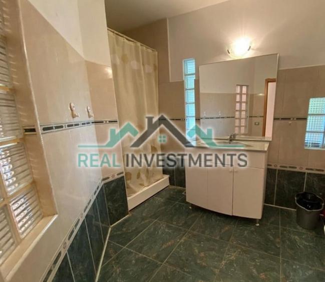 Apartament cu 4 camere decomandat în Ultracentral