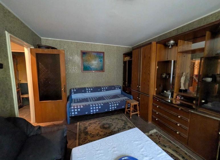 Apartament cu 3 camere decomandat în Sălăjan
