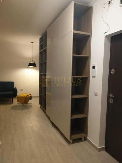 Apartament cu 2 camere semidecomandat în Girocului