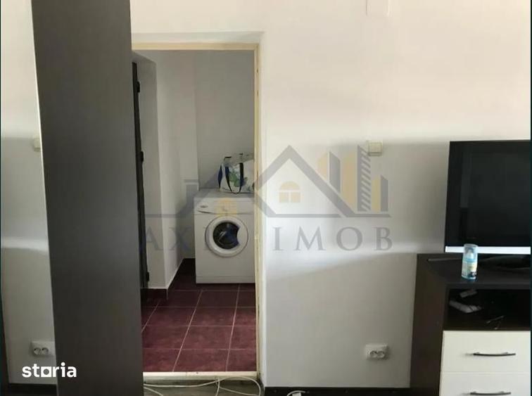 Garsonieră decomandată, mobilată în Unirii Sud
