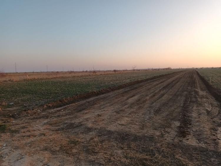 Teren Construcții intravilan de 469 mp, în Vidra