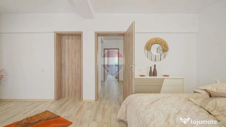 Apartament cu 4 camere decomandat în Clăbucet