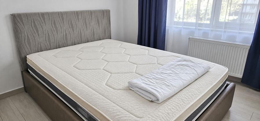 Apartament cu 3 camere decomandat, mobilat în Central