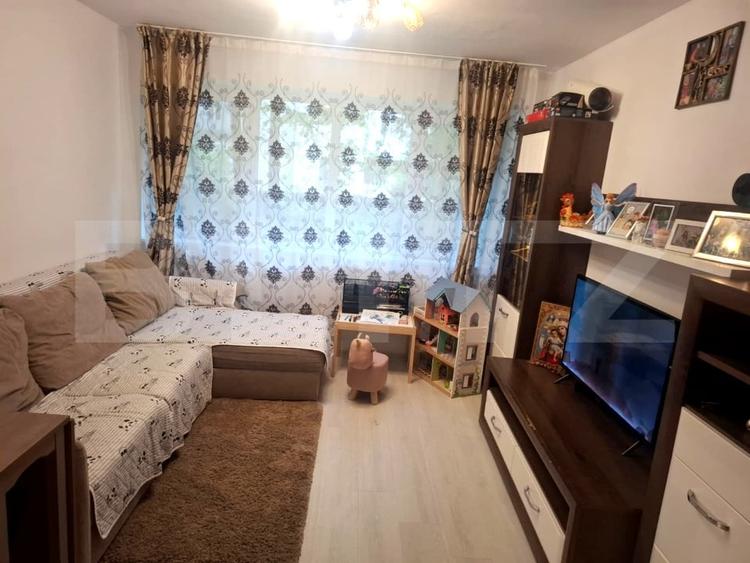 Apartament cu 2 camere decomandat, mobilat în Aleea Trandafirilor