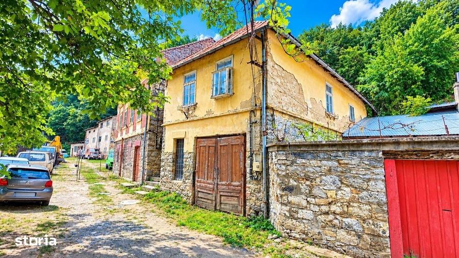 Casă cu 2 camere în Agadici