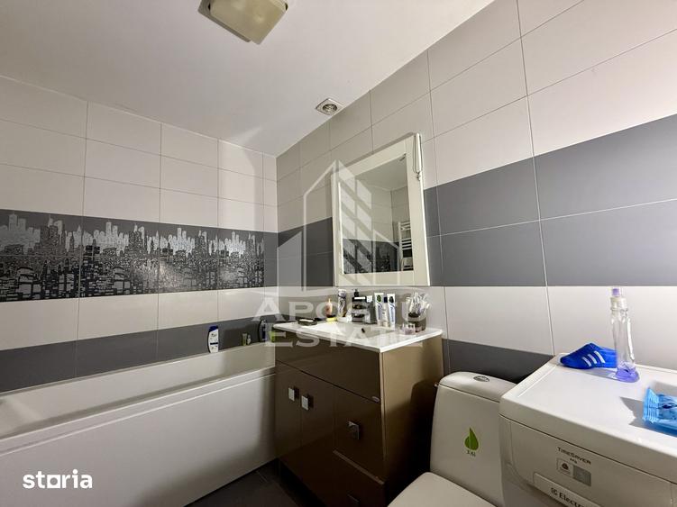 Apartament cu 3 camere decomandat în Lunei