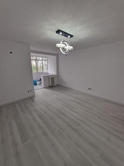 Garsonieră semidecomandată în Giurgiului
