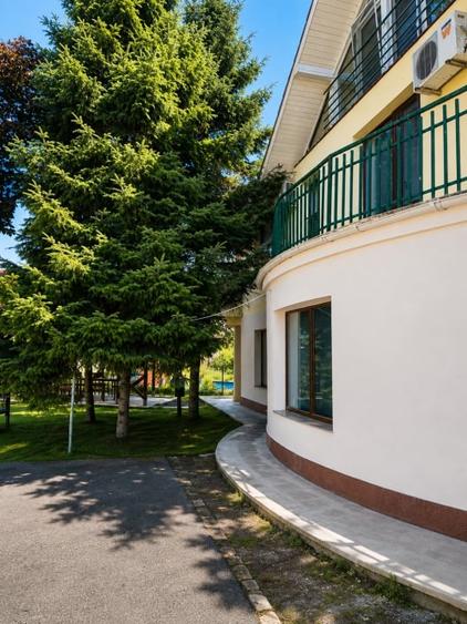 Casă individuală cu 7 camere cu Piscina în Băneasa