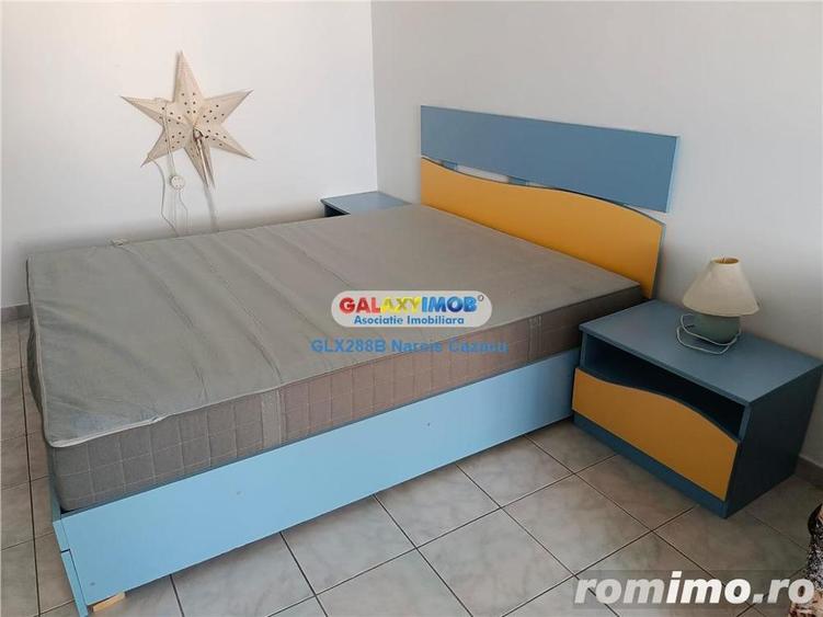 Garsonieră decomandată, mobilată în Universitate