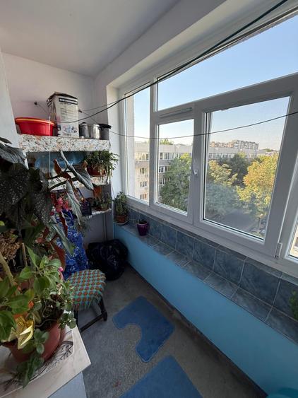 Apartament cu 3 camere decomandat, mobilat în Drumul Taberei