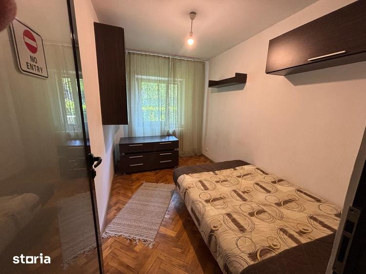 Apartament cu 3 camere decomandat în Central