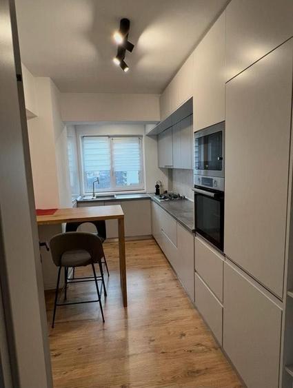 Apartament cu 2 camere decomandat în Exterior Vest