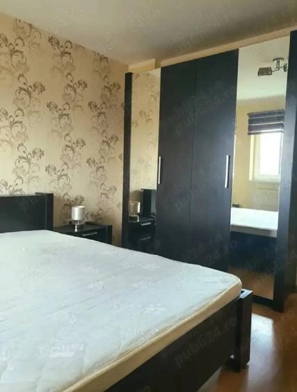 Apartament cu 4 camere decomandat în Ștrand