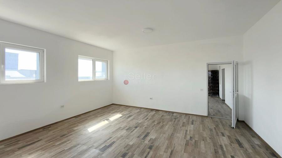 Spațiu industrial, de 530 mp, în Central