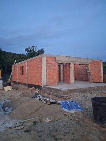 Casă cu 4 camere în Bârnova