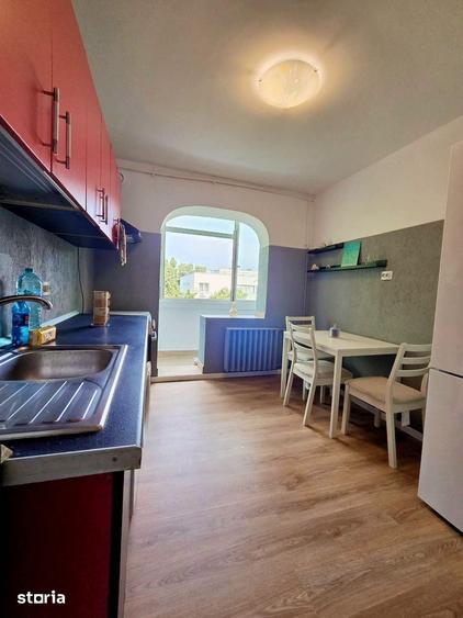 Apartament cu 2 camere decomandat în Titan