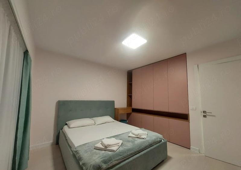 Apartament cu 2 camere decomandat, mobilat în Universitate