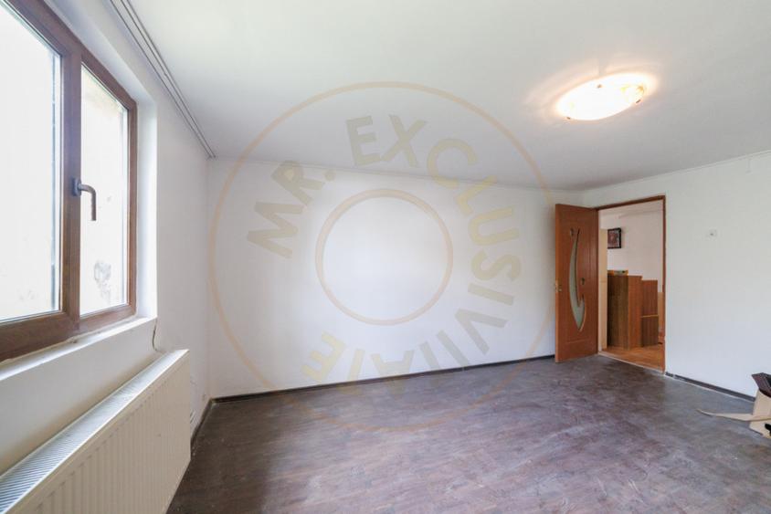 Casă cu 4 camere cu Teren 889 Mp în Prundu