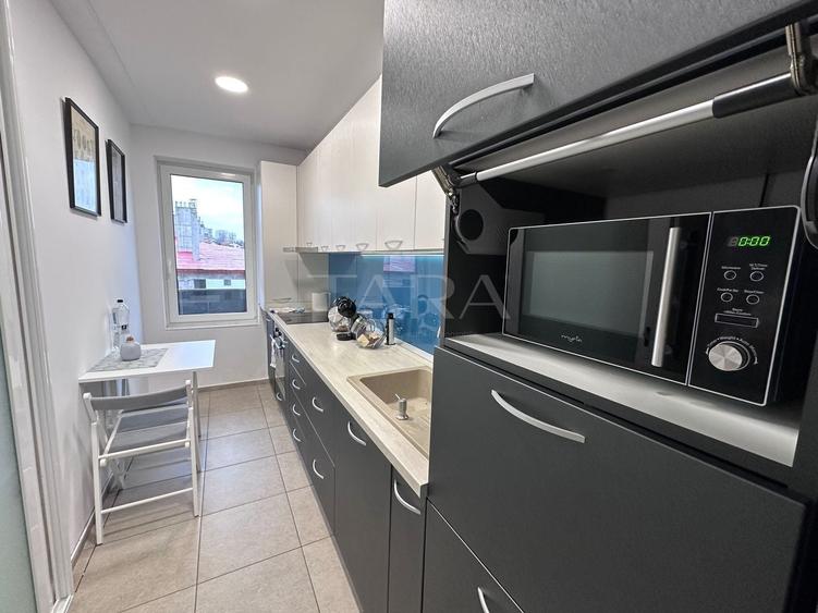 Apartament cu 3 camere decomandat, mobilat în Borhanci