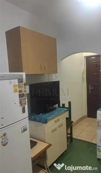 Garsonieră decomandată în Iosefin
