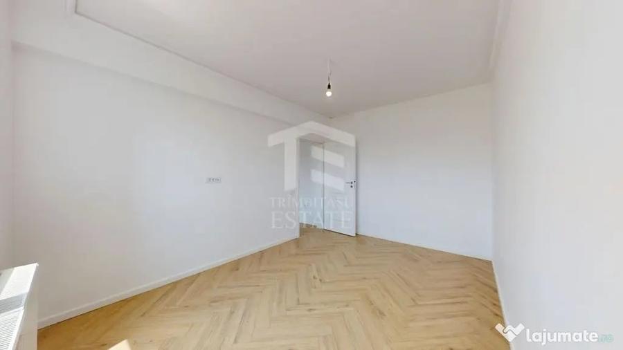 Apartament cu 3 camere semidecomandat în Dobroești