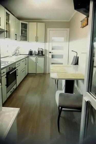 Apartament cu 2 camere decomandat în Traian