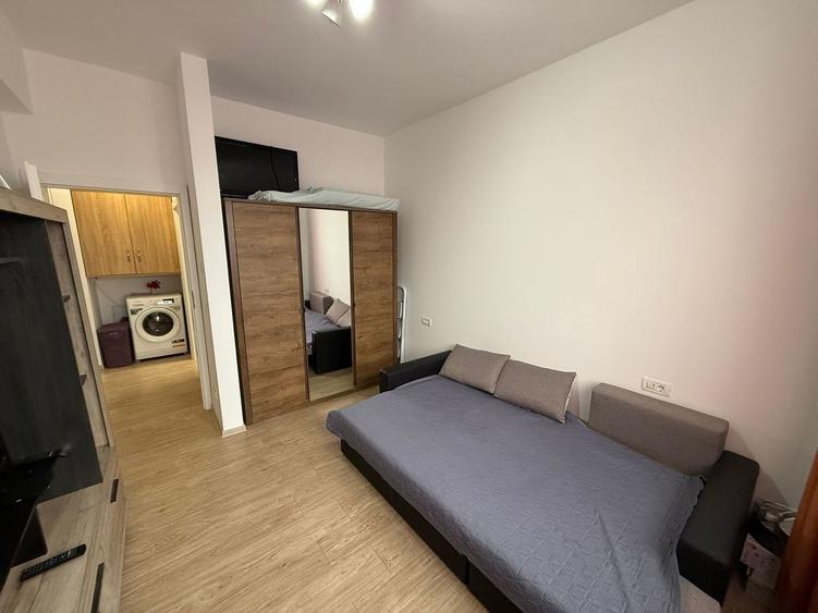 Apartament cu 2 camere decomandat, mobilat în Girocului