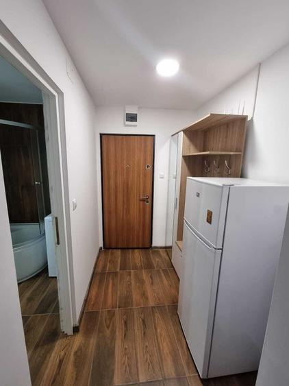 Garsonieră semidecomandată în Central